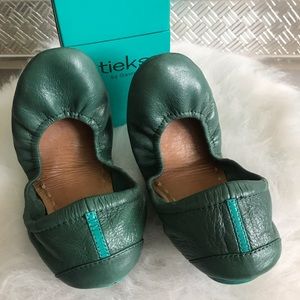 Tieks Size 8 pacific green